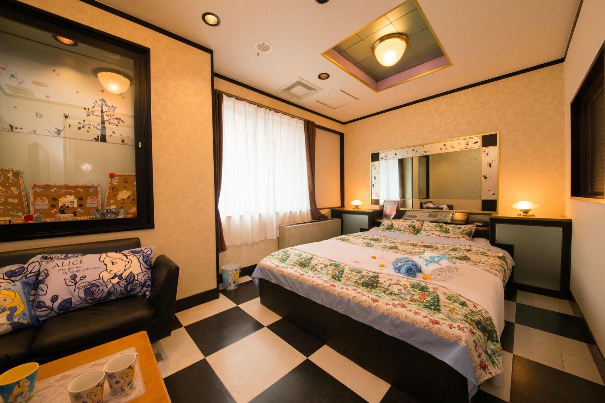 Hotel Candy Hall (Adults Only) Osaka Exterior foto